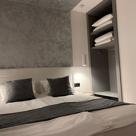 Mangio Dubrovnik Silver 外观 照片