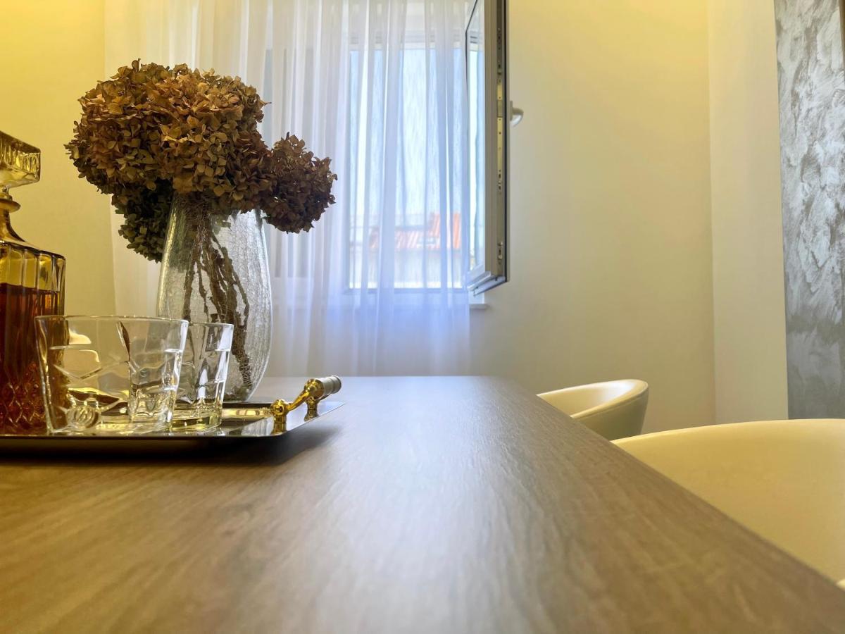 Mangio Dubrovnik Silver 外观 照片