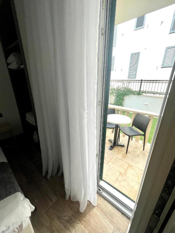 Mangio Dubrovnik Silver 外观 照片